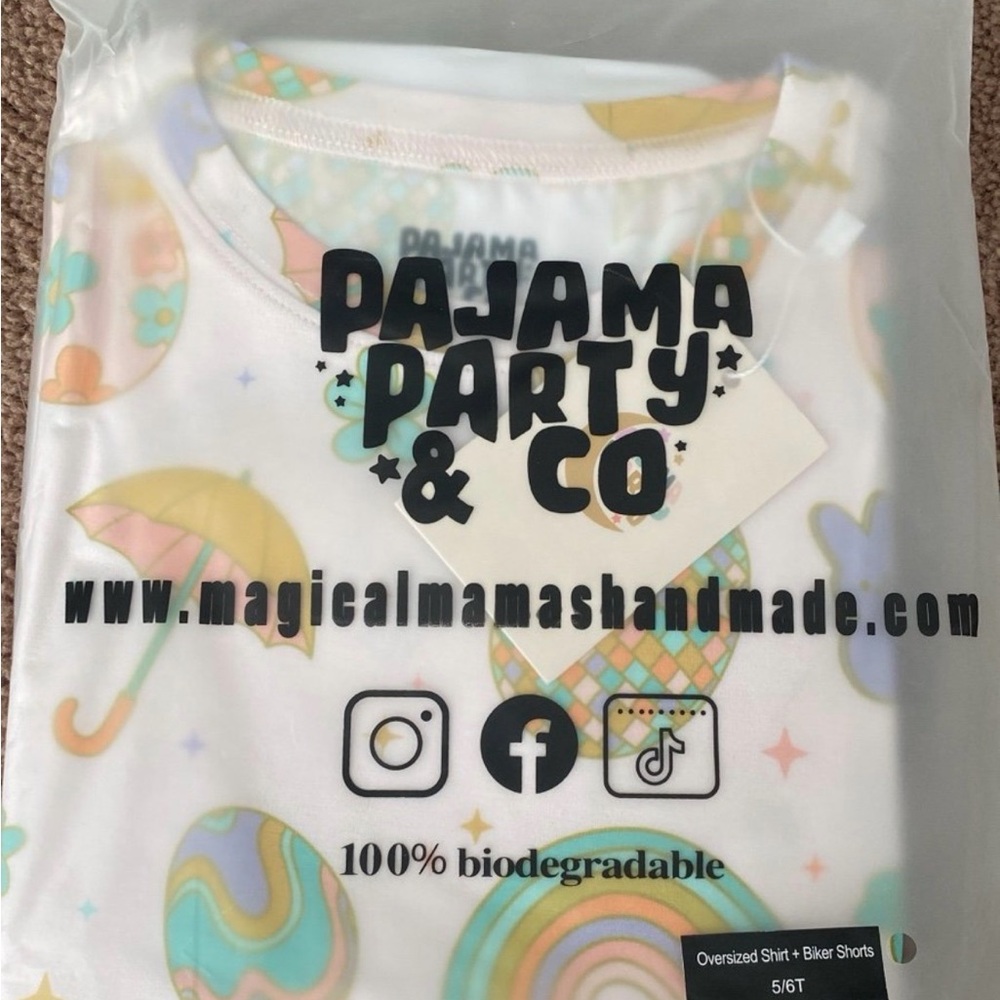 Magical mamas handmade (made with magic) bamboo Easter oversized shirt shorts